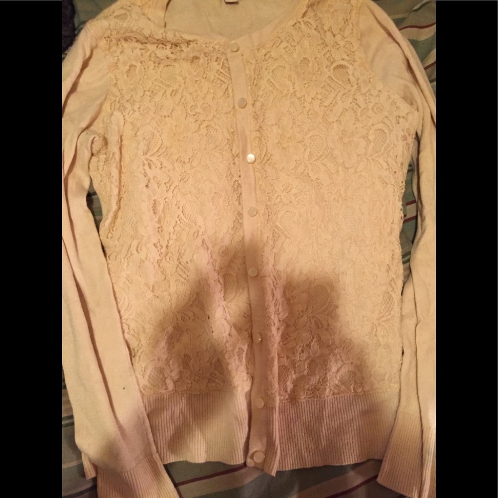 Gorgeous lace cardigan